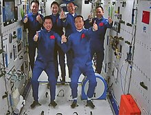 神舟十四与十五号乘组在中国空间站上完成中国首次“太空会师”