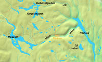 Mapa mostrando a posição de Rjukan entre os lagos Møsvatn (oeste, a montante) e Tinn (leste)