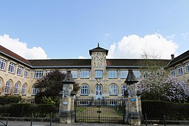 Collège Jean-Moulin, ancienne école normale d'instituteurs, de Raoul Brandon.