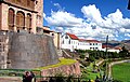 Zakrivljeni Inka zid samostana Santo Domingo