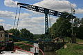 Pont mobile caractéristique du canal.