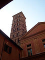 Bifora met deelzuiltje in klokkentoren San Silvestro in Capite, Rome