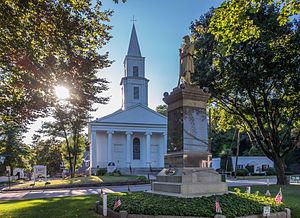 会衆派教会と南北戦争記念碑