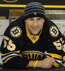 Johnny Boychuk v dresu Boston Bruins