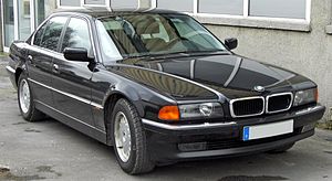 BMW 7-й серыі (E38)