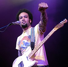 Ben Harper v roce 2003, foto: Victor Diaz Lamich