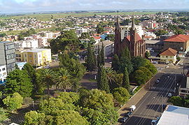 Catedral Nossa Senhora da Oliveira e centro da cidade.