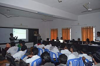 Bangla Wikipedia Workshop at University of Barishal, 2014.