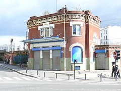 L'ancienne gare de La Plaine-Voyageurs, avant sa reconversion en maison des associations