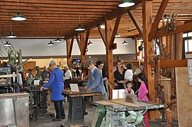 Intérieur du musée de la machine à bois.