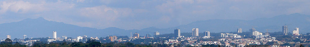 Panorama vido de la urbo je majo 2009