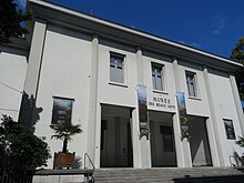 Photographie en couleurs d'un bâtiment à l'enseigne : Musée des Beaux-Arts.