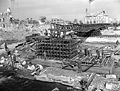 Construction d'un pont provisoire sur l'Orne