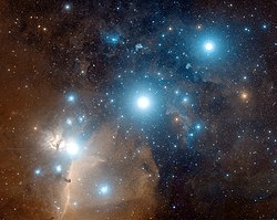 Oriongürtel: Alnitak ist der helle Stern unten links