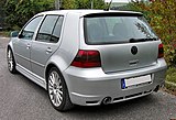 European-spec R32 rear. The 5-door R32 was only offered for the European market.