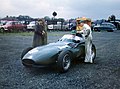 Una Vanwall VW5 da competizione (1957) in verde da corsa britannico