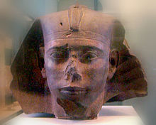 Red granite head of Djedefre from Abu Rawash, Musée du Louvre