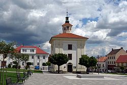 Kaple sv. Rodiny na Husově náměstí