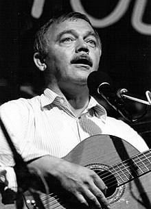 Karel Kryl na koncertě v Sušici v roce 1990