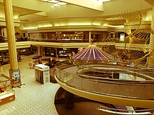 Hilltop Mall atrium & carousel IMG 4281 (31950485390).jpg