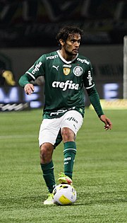 Miniatura pro File:Gustavo-Scarpa-Palmeiras-Athletico-jul-2022-2.jpg