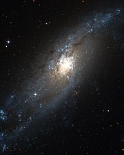 Imatge de la galàxia NGC 406 des del telescopi espacial Hubble.