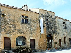 Musée Bernard-Palissy.