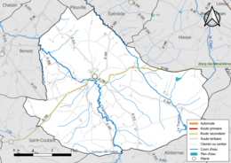 Carte en couleur présentant le réseau hydrographique de la commune