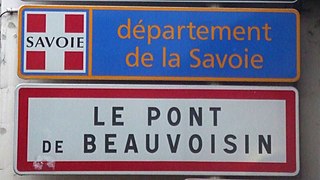 Panneau routier de la Savoie sur le pont (avec l'article).