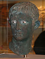 Bronze de l'emperaire roman August descubèrt a Meroe.