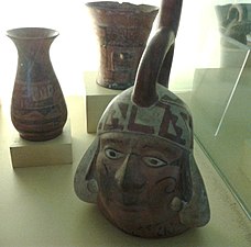 Civilização Moche. Utensílio cerâmico em forma de cabeça, c. 100 a.C.-800 d.C.