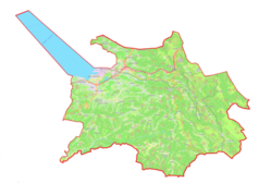 Mapa konturowa gminy miejskiej Koper, blisko centrum na lewo znajduje się punkt z opisem „Kampel”