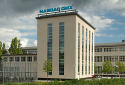 Nasdaq driver aktiemarknaden Stockholmsbörsen där många svenska börsnoterade bolag handlas.
