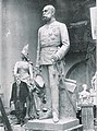 Heykeltıraş Eugen Boermel ve Franz Joseph heykeli