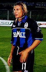 Claudio Caniggia in an Atalanta home kit