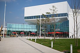 Vue de l'extérieur du centre commercial Carré Sénart