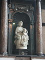 "Madonna" din biserica "Onze-Lieve-Vrouwekerk" ("Notre Dame") din Bruges, Belgia (unica "Madonna" a lui Michelangelo dinafara Italiei)