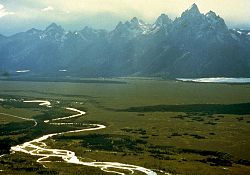 Snake River ja Teton vuoret.