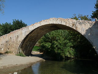 Beneški most čez reko Megalopotamos