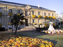 Mairie de Houilles.JPG