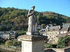 Statue de François d'Estaing sur le vieux pont.