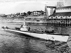 Icefish (SS-367) Portland, Oregon September 1945.