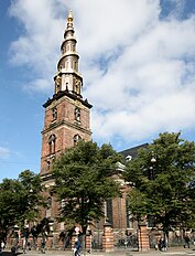 Vor Frelsers Kirke met gedraaide toren