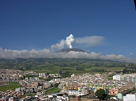 Pasto und der Vulkan Galeras im Hintergrund