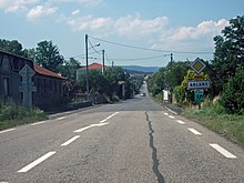 Entrée d'Arlanc par la D 906 en provenance du Puy