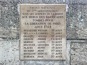 Plaque au niveau d'un escalier vers le port de Montebello, en hommage à d'autres résistants.