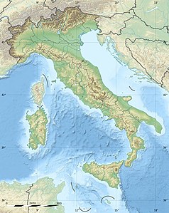 Mapa konturowa Włoch, na dole po prawej znajduje się czarny trójkącik z opisem „Aspromonte”