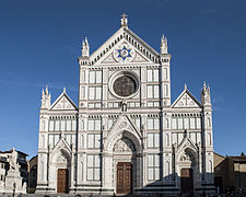 Fachada de la Santa Croce (1854-1863), Florencia, proyectada por Niccolò Matas a partir de 1837. Gaetano Baccani es responsable del campanario (1847).