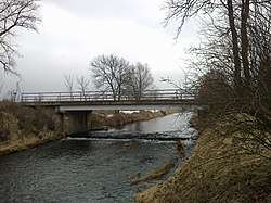 Most přes Metuji mezi Městcem a Slavětínem