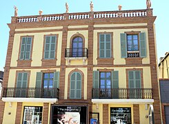 Immeuble typique de Montauban de la Place Maréchal-Foch.